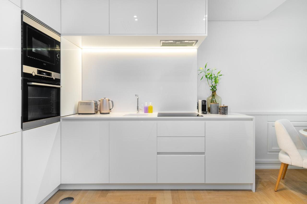 Lejlighed Whome | The Boulevard Prime Location & Timeless Luxury *