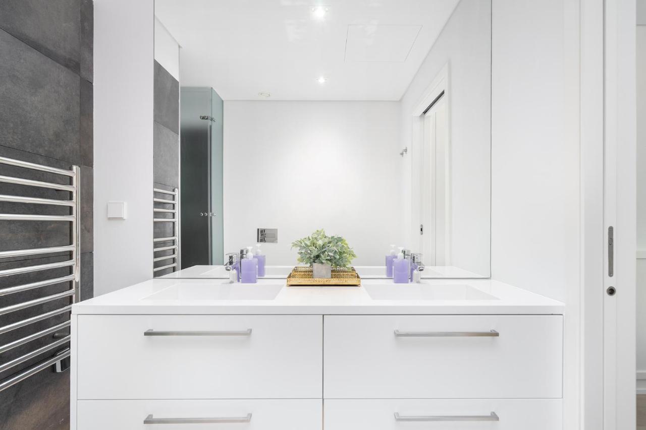 Whome | The Boulevard Prime Location & Timeless Luxury *